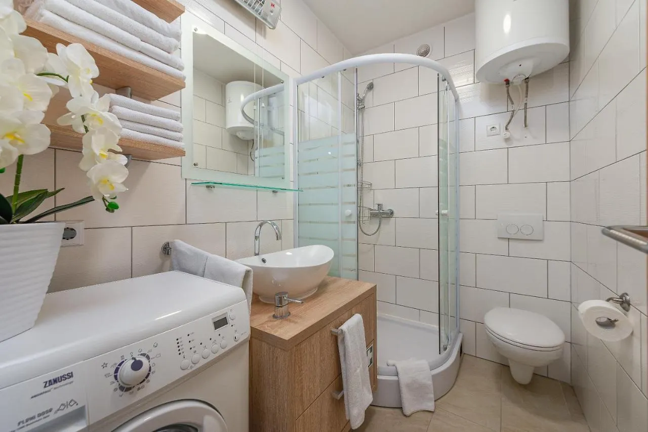 Villa Zubak Rovanjska Holiday home